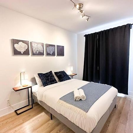 טורונטו Elegant Suites - City Views, Lake View, Free Parking מראה חיצוני תמונה