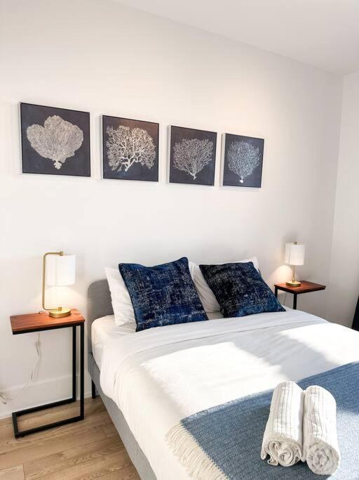 טורונטו Elegant Suites - City Views, Lake View, Free Parking מראה חיצוני תמונה