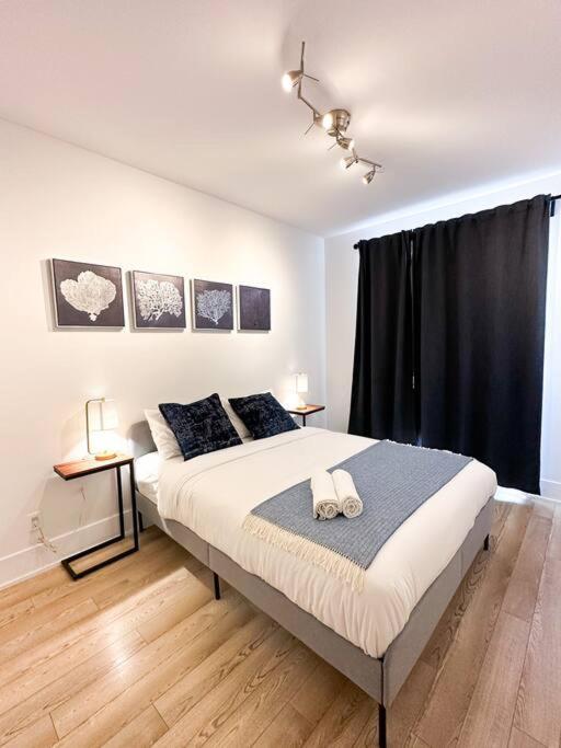 טורונטו Elegant Suites - City Views, Lake View, Free Parking מראה חיצוני תמונה