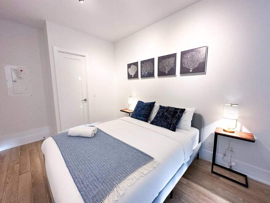 טורונטו Elegant Suites - City Views, Lake View, Free Parking מראה חיצוני תמונה